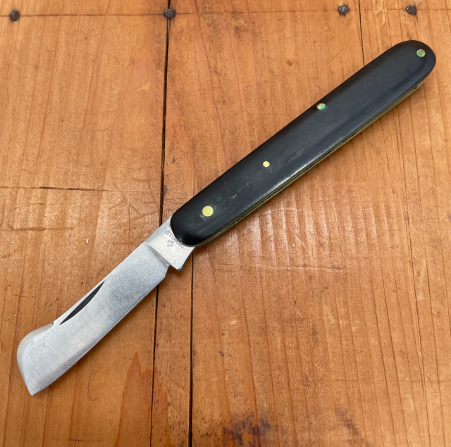 Forged Old School Pocket Knife - Intermediate